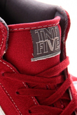 TNT 5 MID