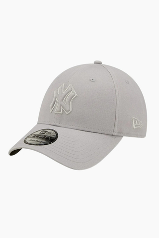 NEW ERA MENS 9FORTY BASEBALL CAP.NEW YORK YANKEES FLAWLESS GREY