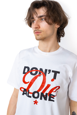 Kamuflage Don't Die Alone T-shirt