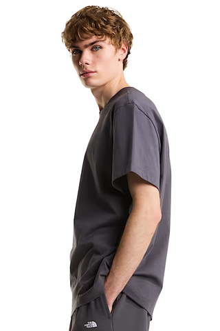 Tričko The North Face Essential Centre Logo Relaxed