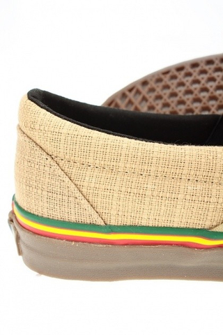 CLASSIC SLIP-ON