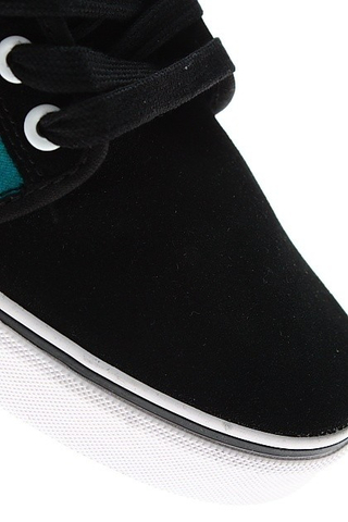 CHUKKA LOW