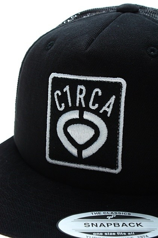 LOGO TRUCKER