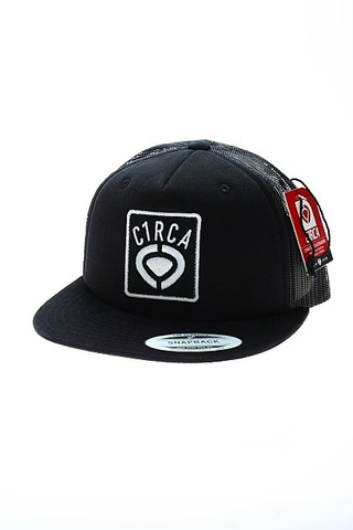 LOGO TRUCKER