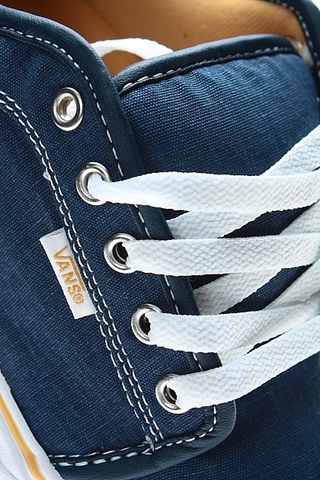 CHUKKA LOW