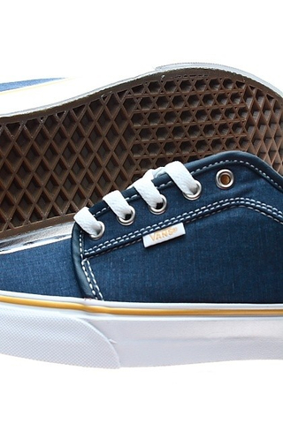 CHUKKA LOW