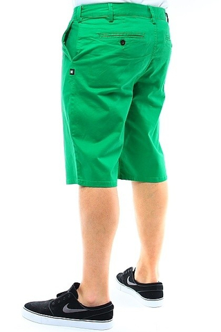 CHINOS