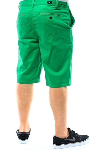 CHINOS
