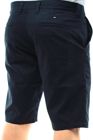 CHINOS
