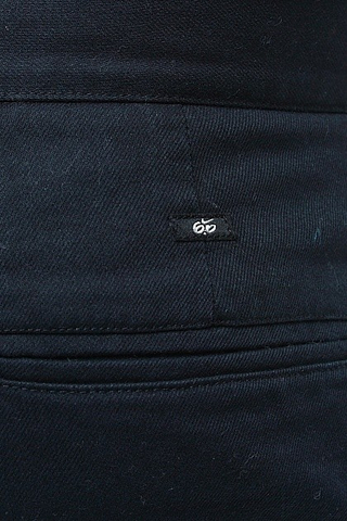 CHINOS