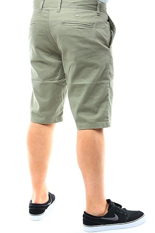 CHINOS