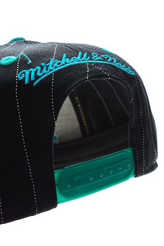 CHARLOTTE HORNETS