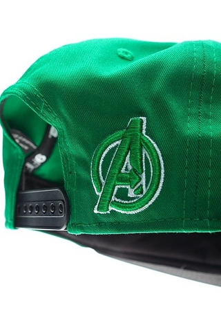 AVENGERS LOGO SNAP HULK