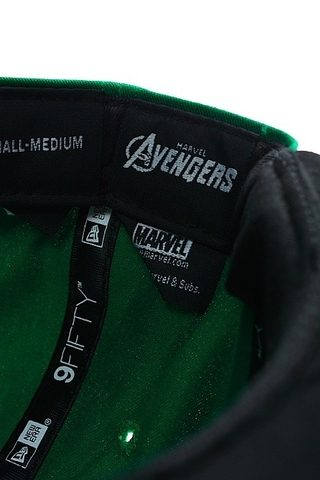 AVENGERS LOGO SNAP HULK