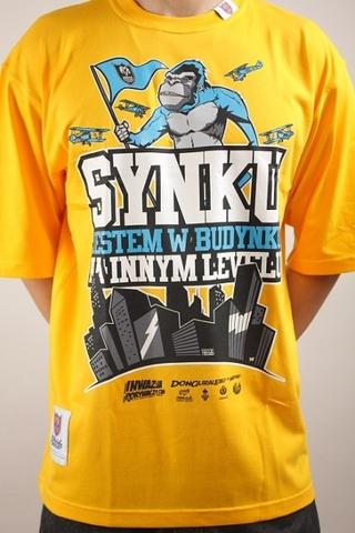 SYNKU JESTEM W BUDYNKU