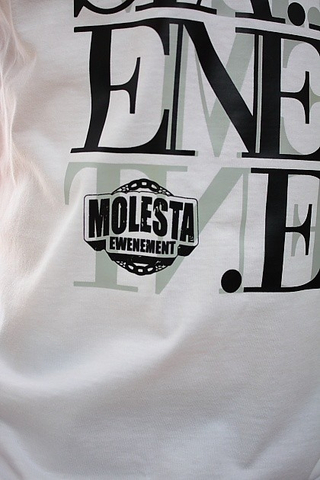 MOLESTA EWENEMENT