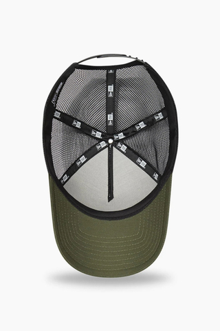 Czapka New Era Location Trucker
