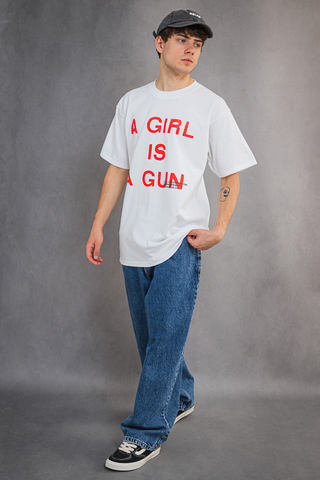 Tričko Pleasures Girl Is A Gun