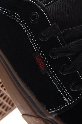 CHUKKA LOW
