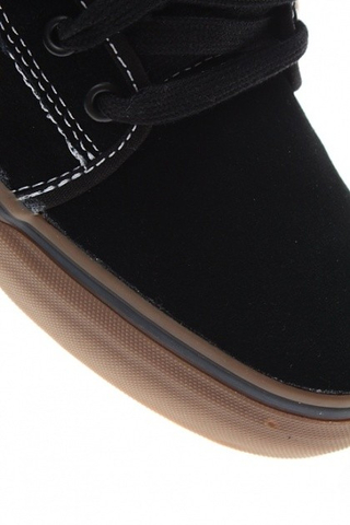 CHUKKA LOW