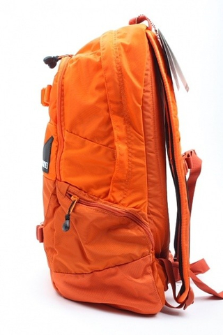 DAY HIKER