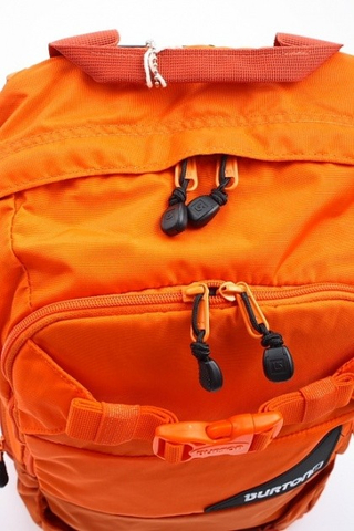 DAY HIKER
