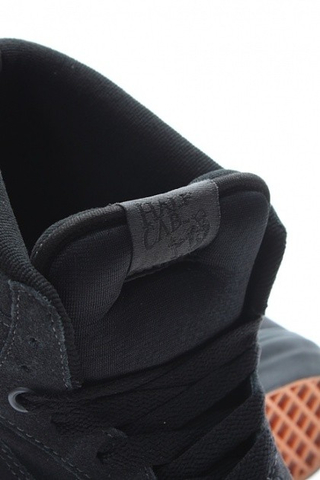 HALF CAB