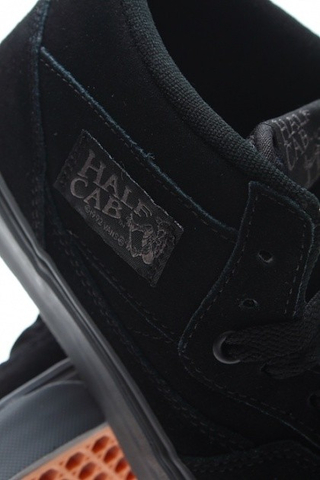 HALF CAB
