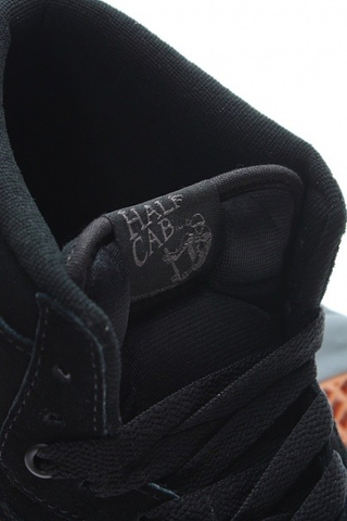 HALF CAB