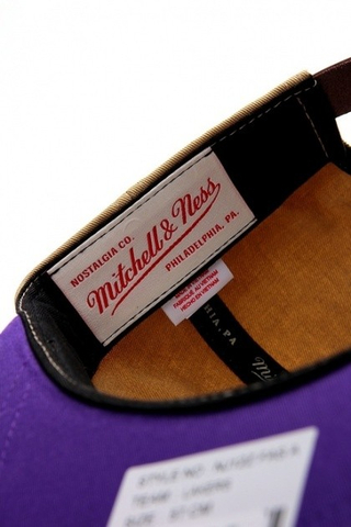 LOS ANGELES LAKERS