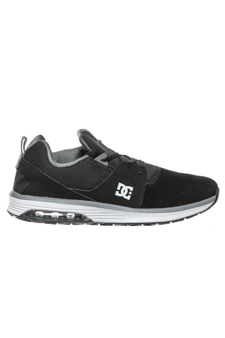 Dc shoes heathrow store ia