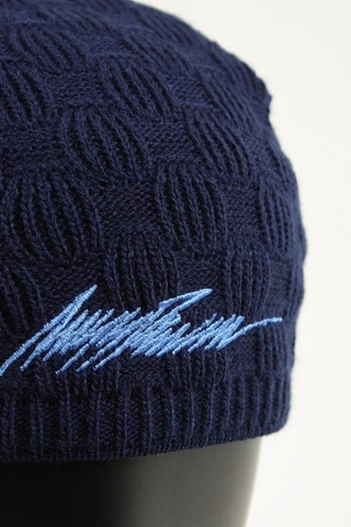 AUTOGRAPH