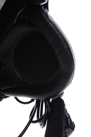 B2 SNOW PLANTRONICS AUDIO FORCE