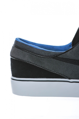 ZOOM STEFAN JANOSKI