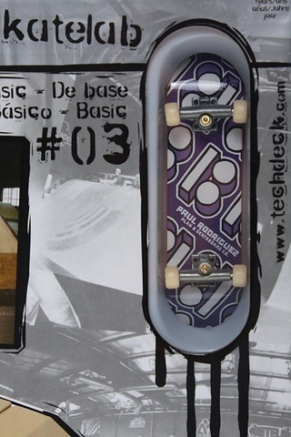 PAUL RODRIGUEZ SKATELAB 03