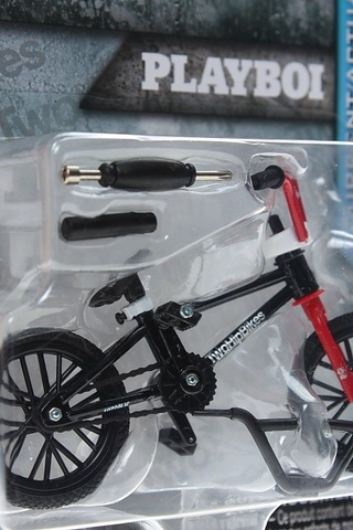 TWO HIP BIKES PLAYBOI