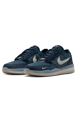 Boty Nike SB PS8