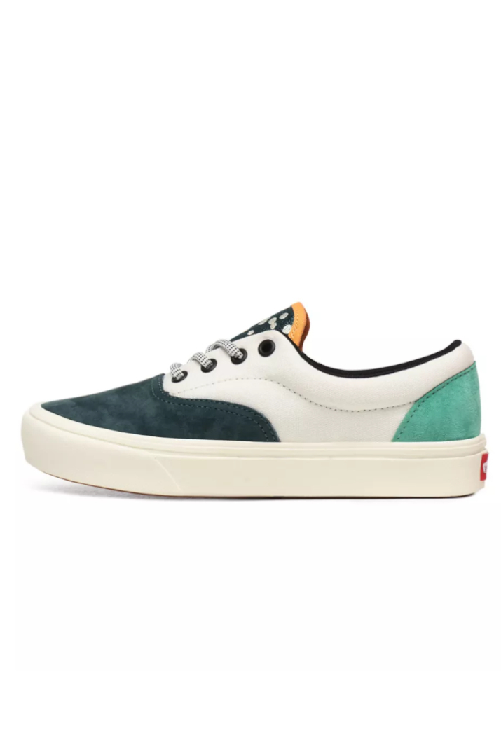 vans old skool comfycush bugs balsam marshmallow sneakers