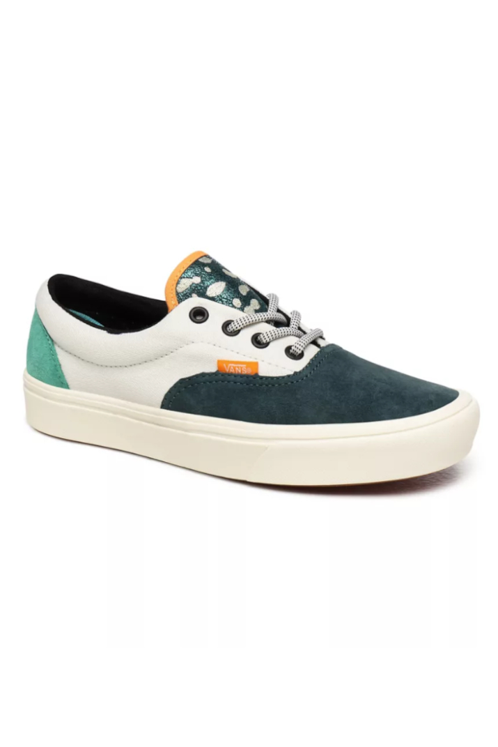 vans old skool comfycush bugs balsam marshmallow sneakers